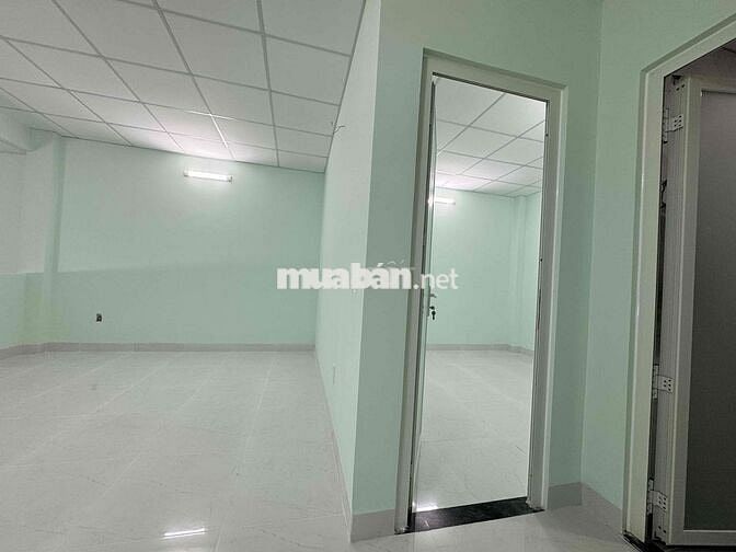 Nhà mới xây nguyên căn chính chủ