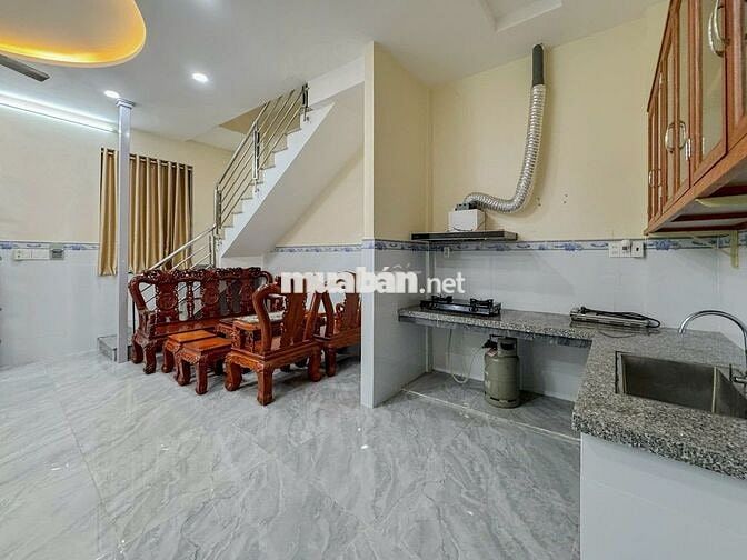 NHÀ NGUYÊN CĂN 2 PHÒNG NGỦ, 2WC , HẺM Ô TÔ NGAY TRUNG TÂM GÒ VẤP