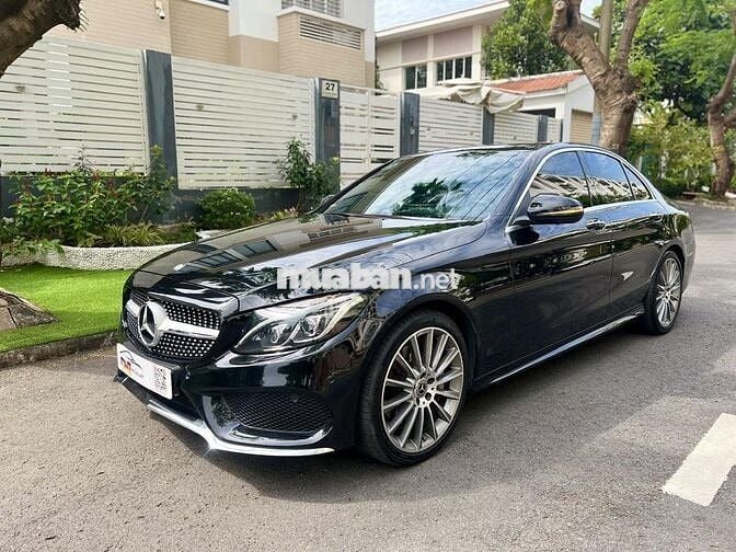 BÁN MERCEDES C300 AMG 2018 - XE ĐI KỸ, GIAO NGAY