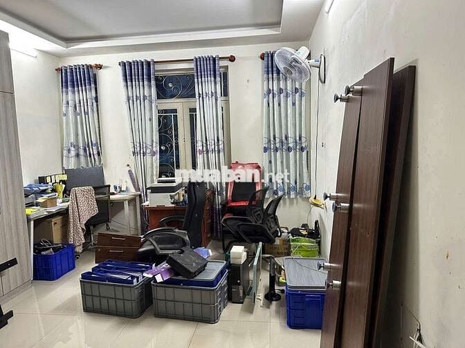 CHO THUÊ NHÀ 3 LẦU 1 ST HEM 631 TỈNH LỘ 10