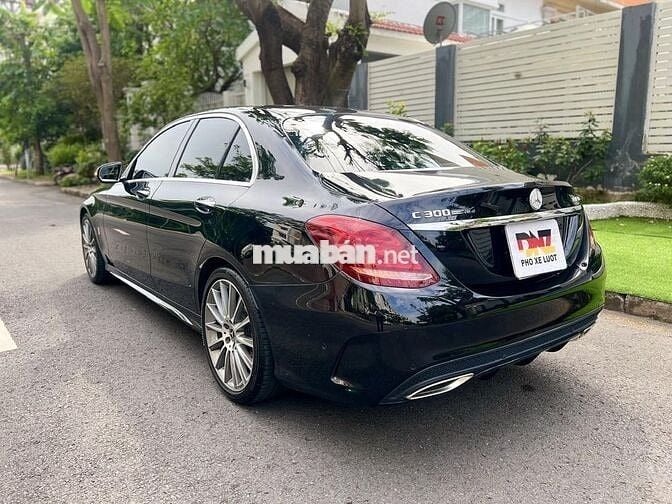 BÁN MERCEDES C300 AMG 2018 - XE ĐI KỸ, GIAO NGAY
