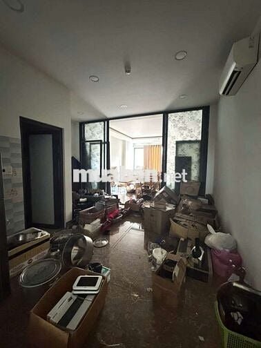 NHÀ MẶT TIỀN CHÂU THỊ VĨNH TẾ 6 CĂN HỘ