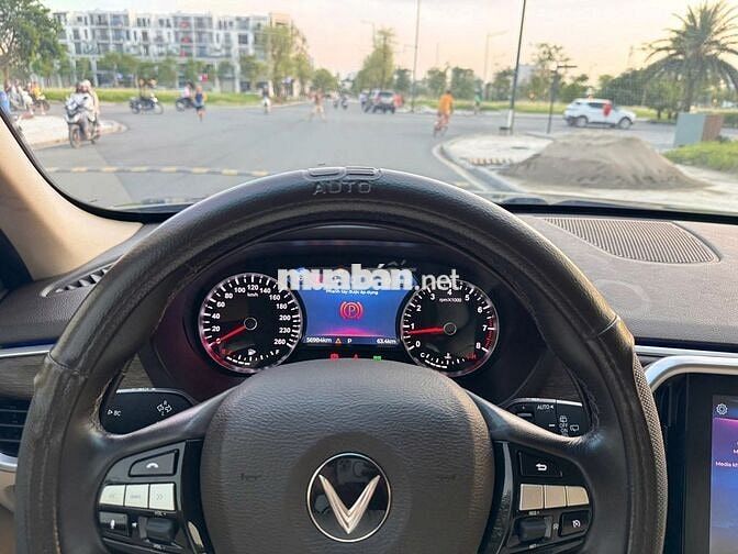 Vinfast Lux SA 2.0 premium Sản xuất 2021