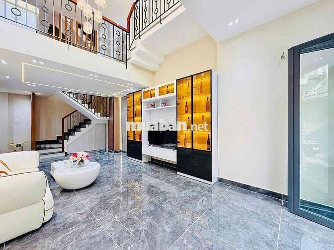 Tôi cần bán nhà đường Nguyễn Thái Bình, Quận 1. Giá 5Tỷ980/ DT 3,5x11m