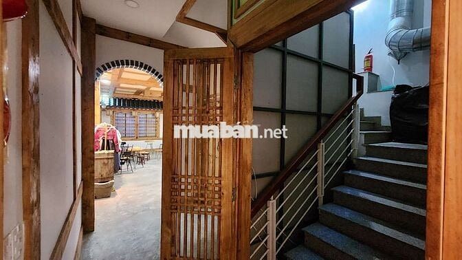 NHÀ MẶT TIỀN CHÂU THỊ VĨNH TẾ 6 CĂN HỘ