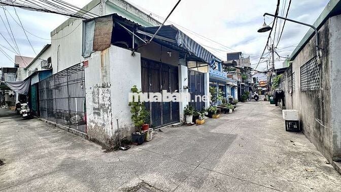 BÁN NHÀ Q12 - Ô TÔ ĐẬU CỬA - DT KHỦNG - GIÁ CỰC TỐT