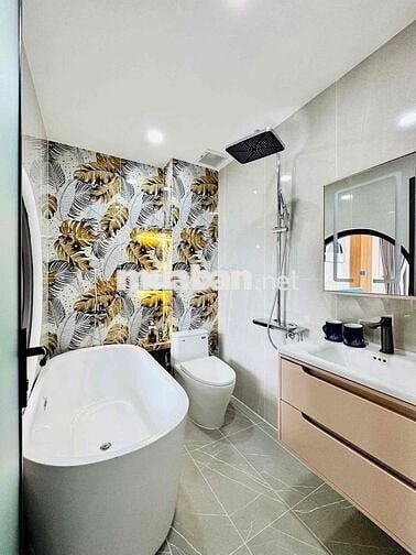 CÔ BA XOAY VỐN CẦN BÁN NHÀ HUỲNH KHƯƠNG NINH, QUẬN 1. GIÁ 8.1Tỷ/64,4M2