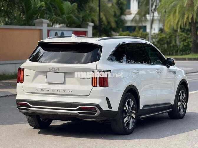 Kia Sorento 2022 Signature 2.5 AT AWD - 46000 km
