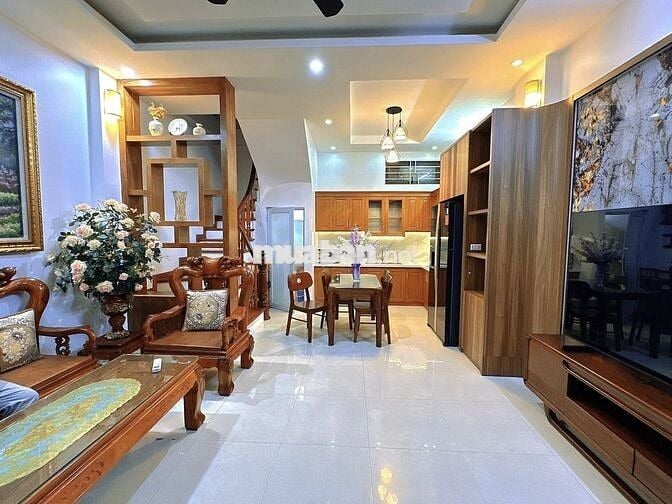 NHÀ ĐẸP CẦU GIẤY-45M-6 TẦNG-MT 5M-TRUNG TÂM QUẬN-NGÕ NÔNG -FULL ĐỒ