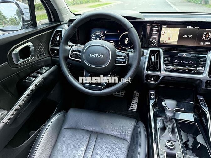Kia Sorento 2022 Signature 2.5 AT AWD - 46000 km