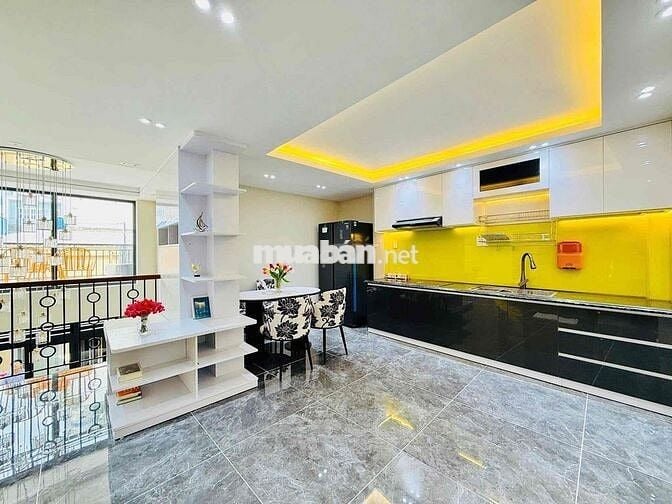 Tôi cần bán nhà đường Nguyễn Thái Bình, Quận 1. Giá 5Tỷ980/ DT 3,5x11m