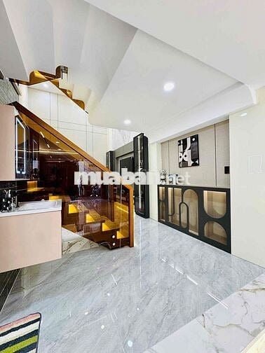 CÔ BA XOAY VỐN CẦN BÁN NHÀ HUỲNH KHƯƠNG NINH, QUẬN 1. GIÁ 8.1Tỷ/64,4M2