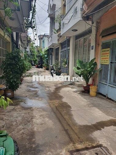 Nhà 1 lầu HXH Nguyễn văn quá. 2PN giá 7tr/tháng