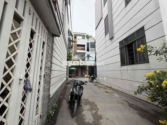 Bán lô đất ở HXH đường 38, Hiệp Bình Chánh, 5 tỷ 68m2 đẹp keng