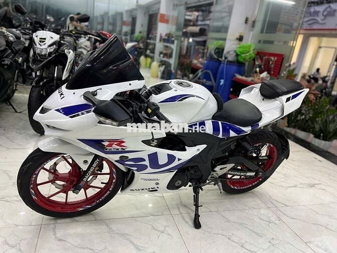 Suzuki SX R150 nhiều đồ chơi