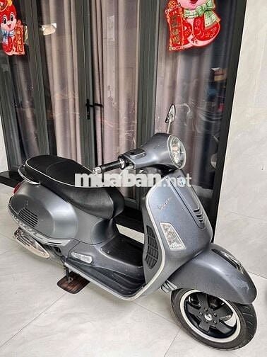 Cần Bán Vespa GTS 2014 BSTP 9 Chủ Kí Giấy