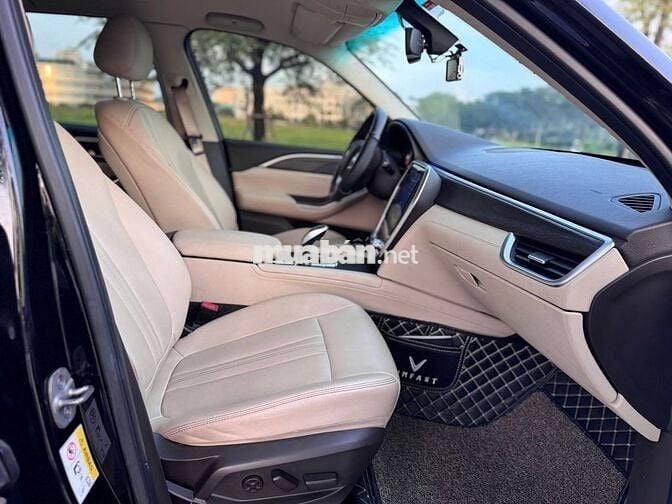 Vinfast Lux SA 2.0 premium Sản xuất 2021