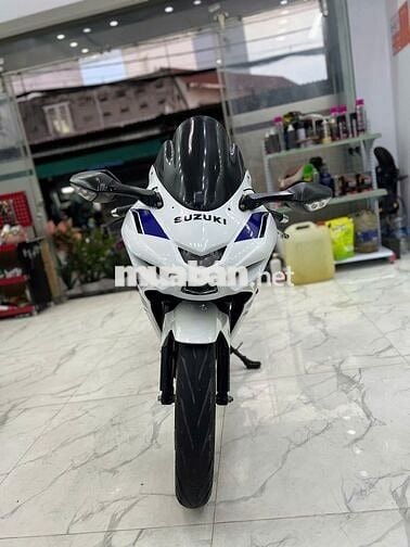 Suzuki SX R150 nhiều đồ chơi