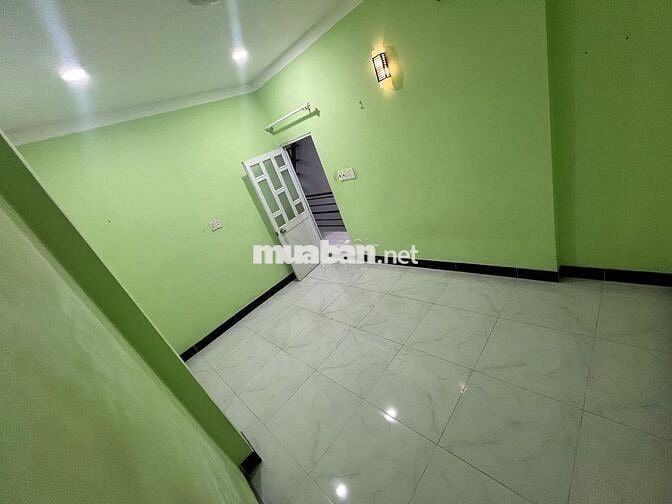 Nhà 1 lầu HXH Nguyễn văn quá. 2PN giá 7tr/tháng