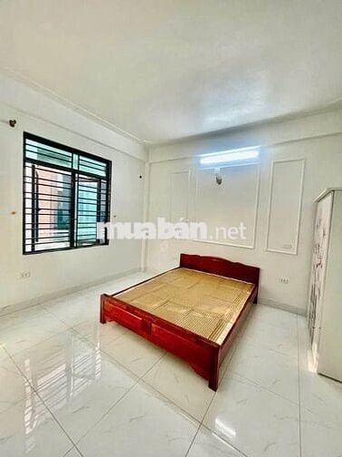 Em Công  cần bán nhà 5t,40m tại Phan Đình Giót,HĐ,mặt ngõ chỉ nhỉnh 7t