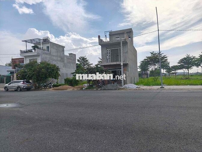 Chủ Ký Gửi Bán Gấp Lô Đất Đẹp Nằm Ngay Mặt Tiền Phạm Văn Hai 80m