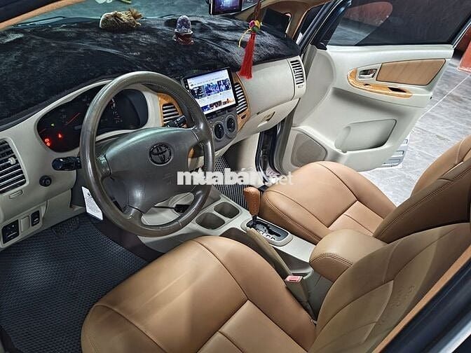 Toyota Innova 2008 V - 130000 km