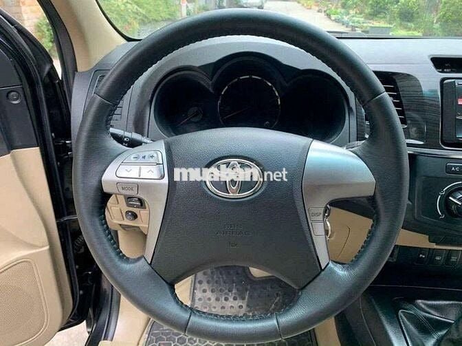 Toyota Fortuner 2.5G 2016 - Đen CỌP
