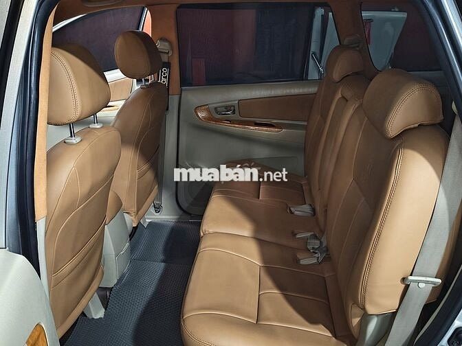 Toyota Innova 2008 V - 130000 km