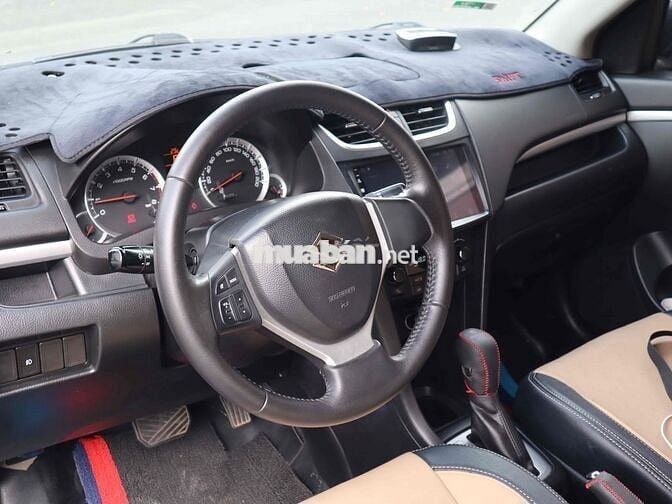 Suzuki Swift 2016 1.4 AT - 80000 km