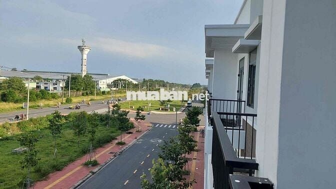 Cần bán nhà mặt Tiền xã đồi 61 khu dân cư hiện hữu