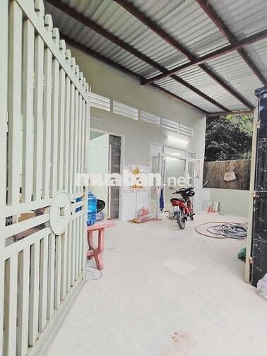NHÀ MỚI CỰC RỘNG NGÃ BA CHÙA 200M2
