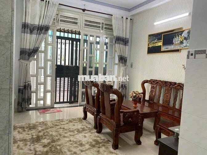 Nhà 1 trệt 2 lầu 3 PN sân thượng đường TL15 gần ngã tư Ga