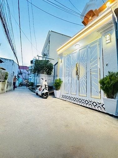 Bán nhà đẹp sổ riêng đường Dương Cát Lợi, NB, Dt 3 x14m, 1 lầu. Giá 3,