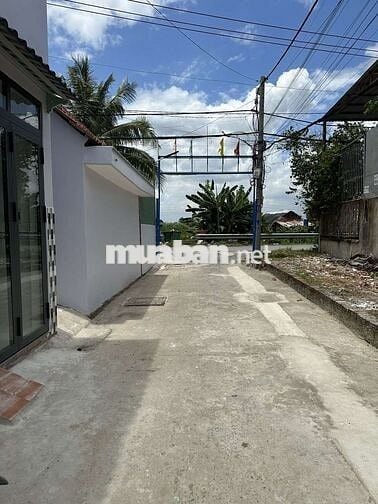 Nhà mới chinh chủ cần bán gấp 1ty30