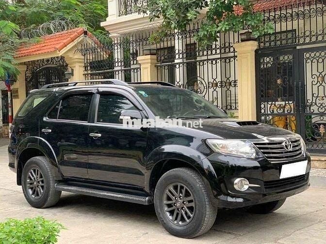 Toyota Fortuner 2.5G 2016 - Đen CỌP
