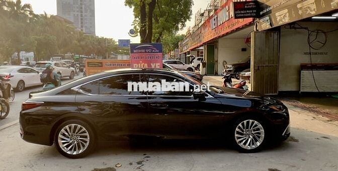 Chính chủ bán Lexus ES250 Đen – NT Nâu – 2020