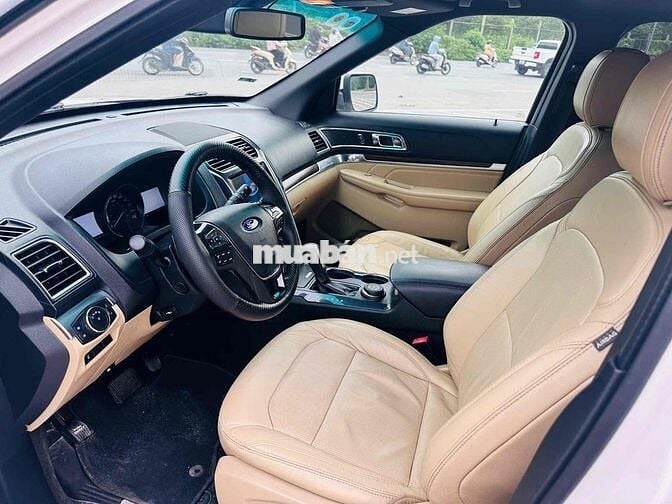Ford Explorer 2016 2.3L Ecoboost - 110000 km