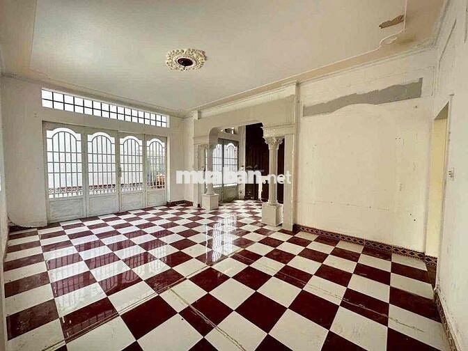 CHO THUÊ NHÀ 3 LẦU DIỆN TÍCH SIÊU RỘNG MẶT TIỀN MẬU THÂN
