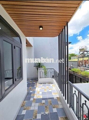 Bán nhanh nhà 1 trệt 1 lầu sổ riêng 120m2 ngay sát KCN Nam Tân Uyên