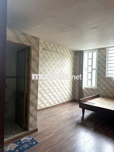 Cho Thuê Nhà Đường Trần Phú, Quận 5 ( Cho Làm CHDV / Cải Tạo )