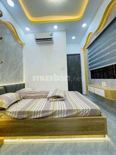 CHÍNH CHỦ BÁN NHÀ CĂN GÓC 2 MẶT HẺM XE TẢI TRÁNH NHAU ÔTÔ ĐỂ TRONG NHÀ