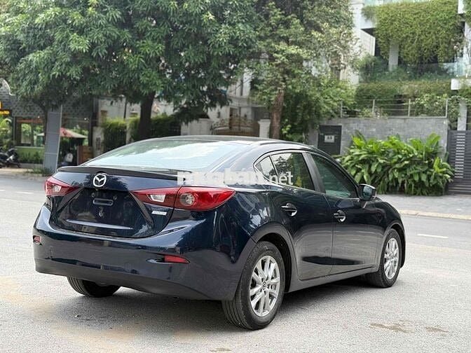 Mazda 3 2018 1.5 AT Sedan - 70000 km