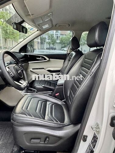 Kia Carens 2022 1.5D Premium - 50000 km