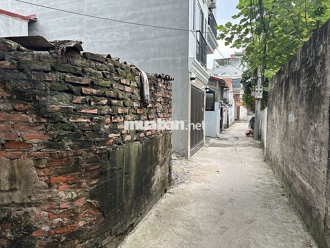 Lô góc 2 mặt tiền Đức Diễn , Văn Tiến Dũng. Ô tô đậu cạnh đất