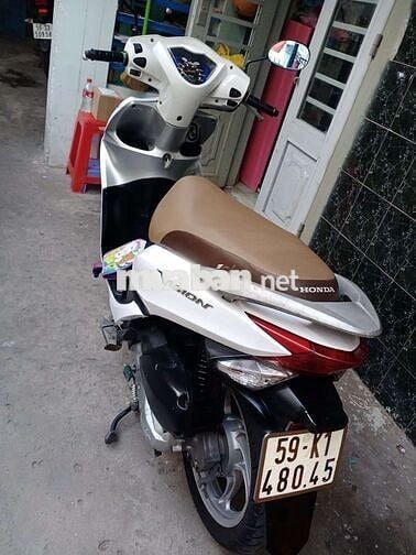 Xe Vision Trắng Đen, chính chủ Biển số TP