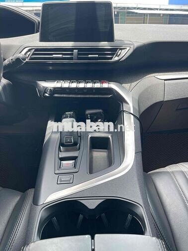 Peugeot 5008 2018 1.6L Turbo - 960000 km