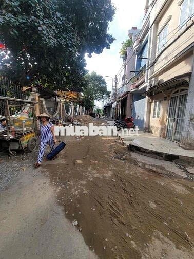 Bán nhà 4x24m, 1 lững, sát chợ Lạc Quang, Tân Thới Nhất, Q12