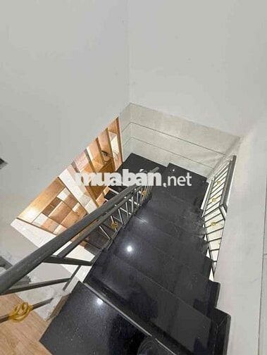 BÌNH TÂN ’54 m 2 TẦNG ‘ 4 x13 m chỉ 5 tỷ TL ‘ mặt tiền kinh doanh