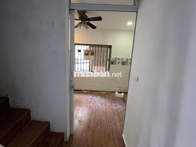 Cho thuê Nhà riêng chính chủ 3 tầng - Văn Miếu Quốc Tử Giám