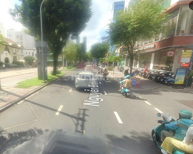 Bán nhà đất 106,4m² hẻm ô tô Nguyễn Bỉnh Khiêm, 5 tầng, giá 23 tỷ